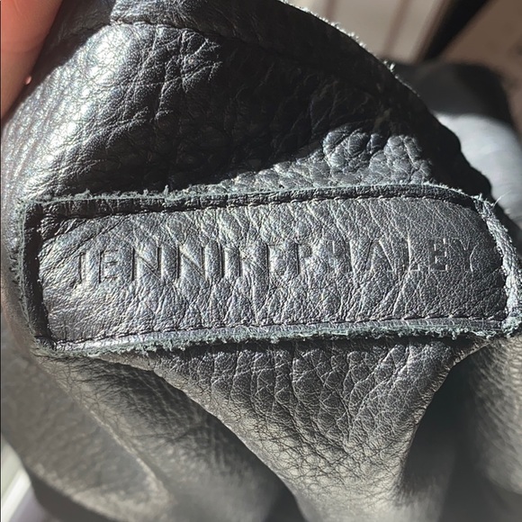 Jennifer Haley large fringe shoulder bag - Picture 5 of 8